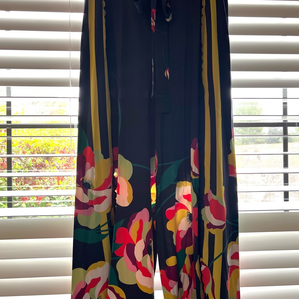 🌺 Johnny Was 🌺 Size M. Floral Navy Blue Pant - Picture 6 of 8